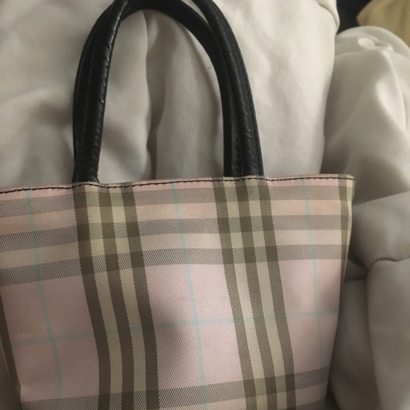 Mini Burberry - Picture 1 of 6